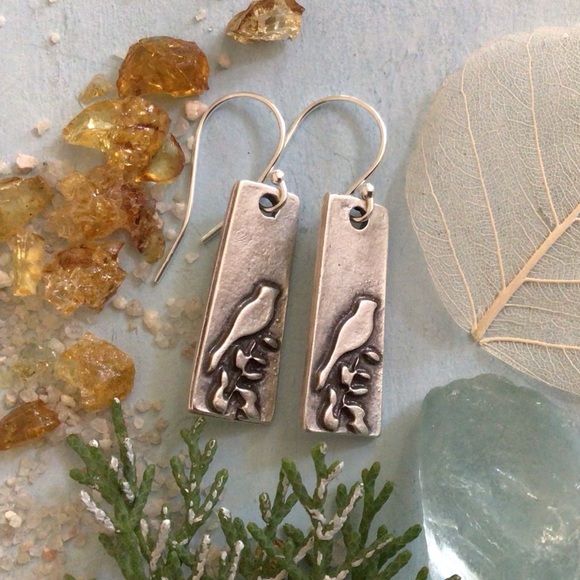 Sundance charm Earrings bird on branch - Picture 7 of 12